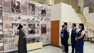 Тарих хулоса чиқаришга ундайди