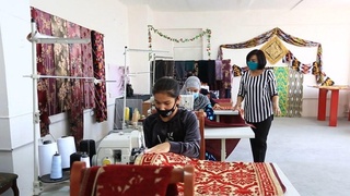 Бухородаги умумтаълим мактабларида "Тадбиркорлик марказлари" ташкил этилмоқда