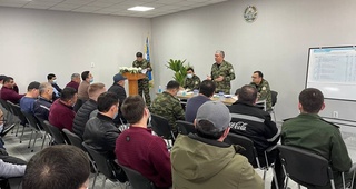 Bojxona postida bojxona omborlari vakillari ishtirokida ochiq muloqot oʻtkazildi