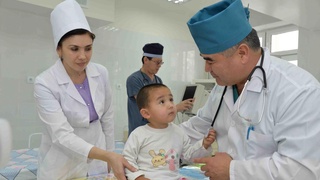 Сирдарёда «Темир дафтар»га киритилган фуқаролар соғлиғи мутахассислар назоратида