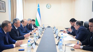 В Узбекистане запустят производство грузового транспорта на альтернативной энергии