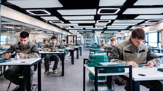 В Узбекистане выпускники школ получат сертификаты о профобразовании