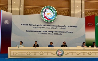 Делегация Узбекистана участвует в Диалоге женщин стран Центральной Азии и России
