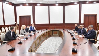 Муовини вазири корҳои хориҷӣ бо Ваколатдори махсуси ҳукумати Олмон оид ба ҳифзи иқлим мулоқот кард