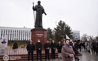 В Фергане торжественно отмечается 581-летие со дня рождения Алишера Навои