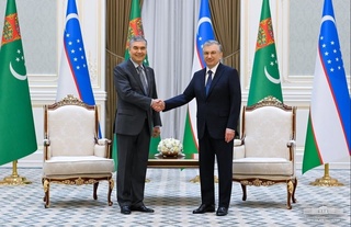 Presidents of Uzbekistan and Turkmenistan discuss issues of strengthening strategic partnership