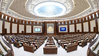 В ходе 26-го пленарного заседания сенаторы обсудили 11 вопросов, в том числе 5 законов