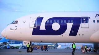 Ширкати ҳавопаймоии LOT Polish Airlines Полша ва Ӯзбекистонро пайваст