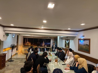 Innovatsion rivojlanish vaziri Turkiyadagi oʻzbekistonlik talaba va aspirantlar bilan uchrashdi