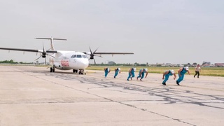 Тошкент аэропортида маҳаллий спортчилар Ўзбекистонда биринчи «Гиннес» спорт рекордини ўрнатишди