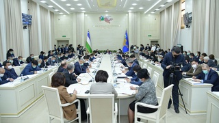 Состоялось заседание Республиканской комиссии по системному решению проблем женщин, их поддержке