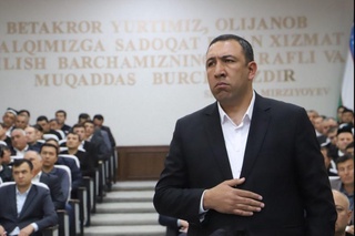 Шофиркон туманига янги ҳоким тайинланди