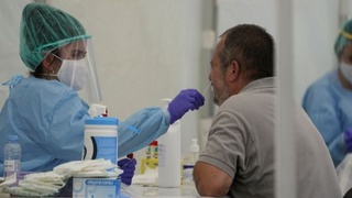 Россияда COVID билан касалланиш камайиб боряпти