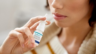 Hatto “Delta”dan ham himoya qiladi: estoniyalik olimlar koronavirusga qarshi sprey ishlab chiqishdi