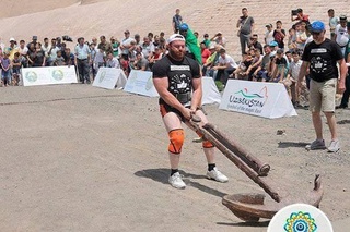 В Узбекистане будут организованы международные соревнования борцов, посвященные памяти Пахлавона Махмуда