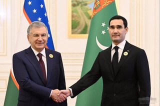 Talks between Uzbekistan and Turkmenistan Presidents take place