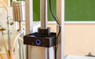 Dengiz suvini chuchuklashtiruvchi qurilma ishlab chiqildi