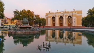 Стало известно, сколько театров действует в стране