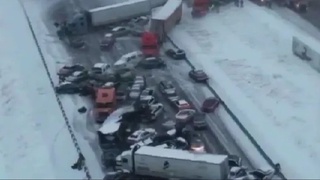 AQShda 40 dan ortiq mashina to'qnashib ketdi