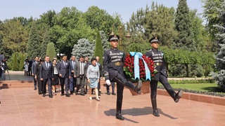Во всех уголках нашей страны широко отмечается 9 мая - День памяти и почестей