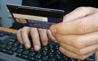 Jizzaxda oʻzganing nomiga kredit rasmiylashtirgan firibgar ushlandi