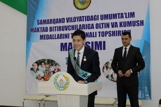 Maktab bitiruvchilari Oksford, Vebster universitetlari talabasi bo‘ldi