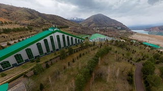 «Пирамиды» выставлены на продажу одним лотом