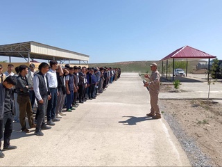 Учащиеся общеобразовательных школ Навоийской области прошли занятия по военной подготовке