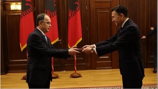 Первый посол Узбекистана вручил верительные грамоты Президенту Албании