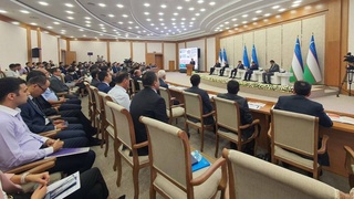 В АГУ начал работу «круглый стол» по основным приоритетам внешней политики Узбекистана