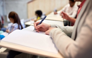 1-kurs va oʻqishini koʻchirishga tavsiya etilganlar uchun toʻlov-kontrakt mablagʻlarini toʻlash muddati 25-dekabrga qadar uzaytirildi