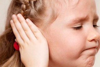 Болаларда бурун битиши ва қулоқ оқиши қанчалик хавфли? — мутахассис жавоб беради! 