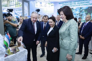 В рамках бизнес-форума состоялась выставка местной продукции