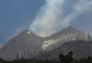 The eruption of the Levotobi volcano occurred in Indonesia, nine people were killed