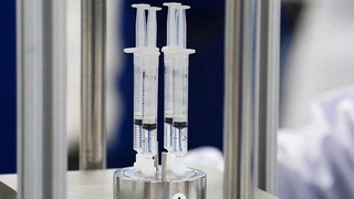 Россия дунёда биринчи бўлиб коронавирусга қарши вакцинани рўйхатдан ўтказди