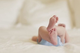 Термиз шаҳрида ўз қизини 80 миллион сўмга сотаётган фуқаро қўлга олинди