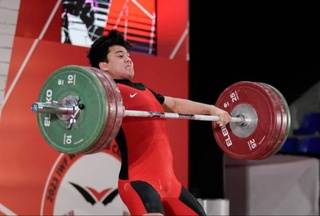 Диёрбек Эрматов завоевал золото на чемпионате мира по тяжелой атлетике среди молодежи