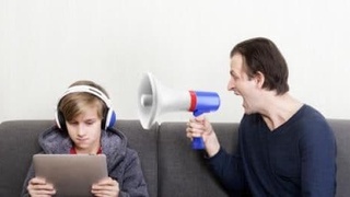 Ота-она ўсмир ёшдаги фарзандига эътиборлироқ бўлиши лозим 