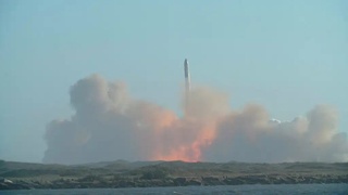 SpaceX kemasi sinov parvozi vaqtida Atlantika okeani ustida portlab ketdi