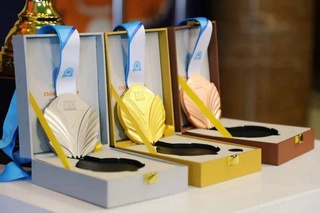 Сколько медалей завоевали в течение года спортсмены Узбекистана на внутренних и международных соревнованиях?