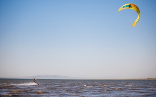 Тўдакўлда Ўзбекистондаги илк кайтсёрфинг мактаби очилмоқда