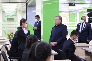 Мемлекет басшысы Халықаралық математика мектебіне барды