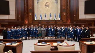 Сенатда “Она тилим – фахрим” номли адабий кеча ўтказилди