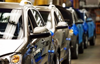 2023 йилнинг январь-октябрь ойларида нечта енгил автомобиль ишлаб чиқарилди?