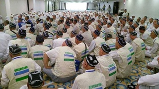 Jinoyat ishi ochilgan umra ziyorati bilan shugʻullanuvchi turoperatorlar faoliyati vaqtinchalik toʻxtatib turiladigan boʻldi