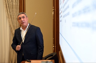 Тўқимачилик саноатида йил якунлари ҳамда келгуси устувор вазифалар кўриб чиқилди