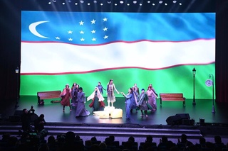 Саида Мирзиёева “Раҳбар аёллар мактаби“ ўқув дастури тўртинчи мавсумининг очилиш маросимида иштирок этди