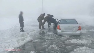 ФВВ қутқарувчилари қийин вазиятга тушиб қолган фуқароларга ёрдам кўрсатди