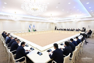 Президент: саноат тармоқлари орасида энг кўп иш ўринлари яратган соҳа бу – тўқимачилик саноати