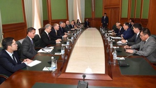 Владимир Норов АҚШ Конгресси аъзолари билан учрашди